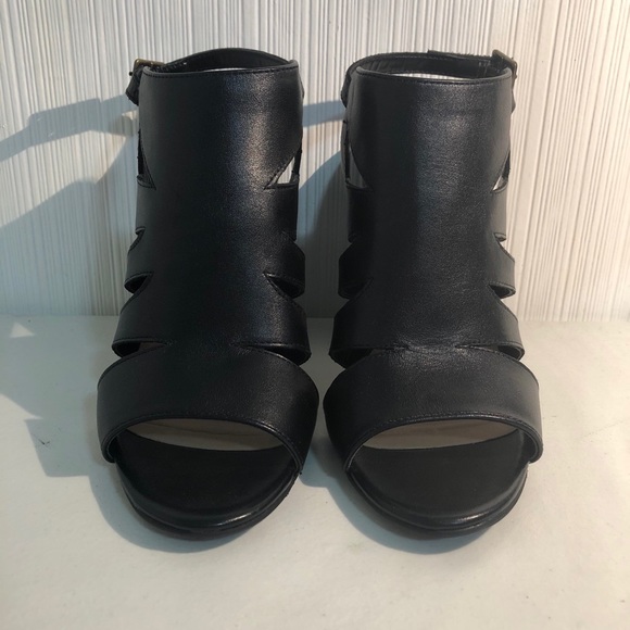 Audrey Brooke heels - Picture 6 of 8